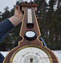 Stacja pogody vintage retro. Barometr termometr higrometr.