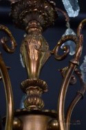 Salonowy żyrandol z kryształami antyk. Antyczna lampa sufitowa z kryształkami.