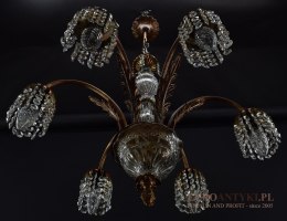 muzealny żyrandol z krysztalami