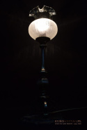 Ekskluzywna lampka stołowa do dworku pałacu stara srebrna lampa na stolik