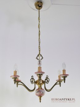 Prowansalski żyrandol do salonu różowa lampa sufitowa rustyk