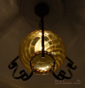 Rustykalna lampa z żółtym kloszem lampka wisząca do dworku gospody karczmy
