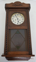 Muzealny zegar F.M.S. antyk odmierzający czas do dworu pałacyku