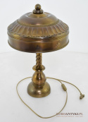 stołowa lampa mosiężna