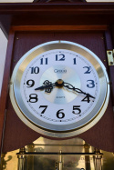 Stary zegar skrzyniowy na ściane retro vintage rustyk antyki dekoracyjne Gracia