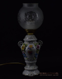Retro lampka na stolik babcina lampeczka z różyczkami nostalgiczne oświetlenie