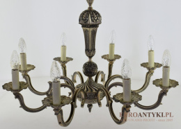 Srebrny żyrandol bogato zdobiony chandelier pałacowy kolor stare srebro zabytkowe oświetlenie antyk