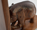 ręcznie rzeźbiony słoń