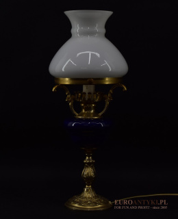 stara mosiężna lampka