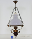 Klasyczna lampa sufitowa w rustykalnym stylu