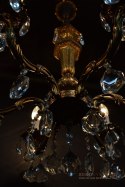 Antyczny żyrandol salonowy z kryształami. Lampy antyki.