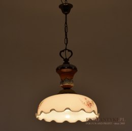 Cottagecore duża lampa sufitowa z florystycznym kloszem.
