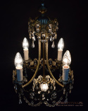 Muzealny kryształowy żyrandol w kolorze stare srebro. Antyk.