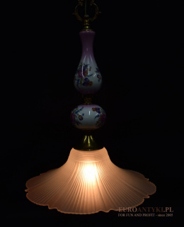 Prowansalska lampa sufitowa. Lampy w ciepłym tonie.