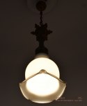 Zwis sufitowy w stylu retro. Lampa wisząca vintage.