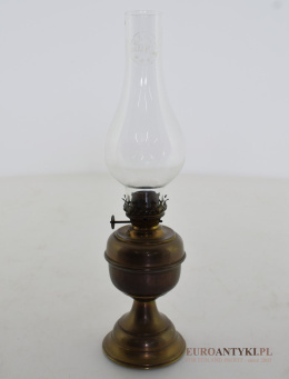 Kompletna mała lampa naftowa z mosiądzu. Lampy antyki.
