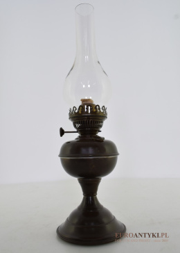 100 letnia zabytkowa lampa naftowa z brązu.