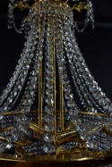 Duży złoty kryształowy żyrandol Swarovski. Lampy retro.