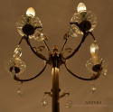 Retro mosiężna lampa podłogowa z kryształami. Stylowe oświetlenie.