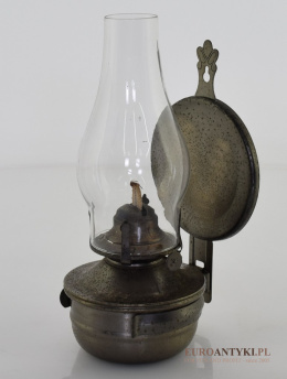 Sprawna naftowa lampa z lat 1930-40. Nietypowe oświetlenie.