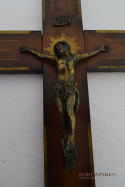 muzealny krzyż z jezusem