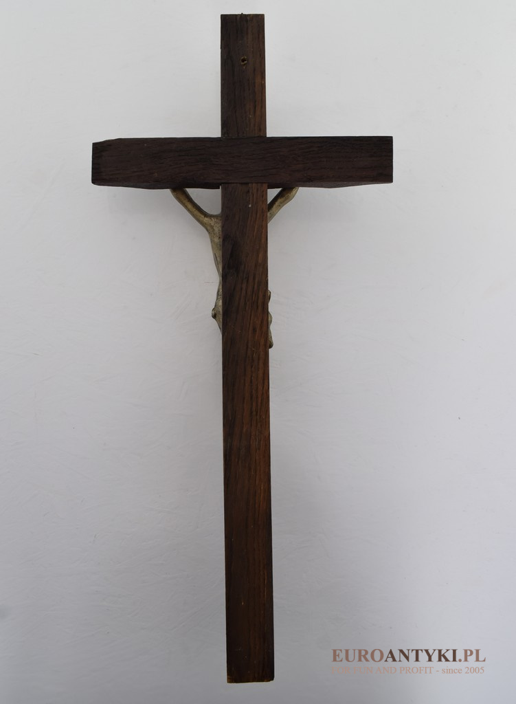 stary duży krzyż