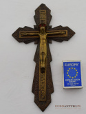 Piękny rustykalny krzyż ścienny z Jezusem Chrystusem.