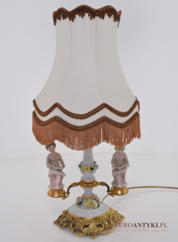 Antyczna lampa porcelanowa z abażurem na stolik.
