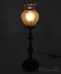 stołowa antyczna lampa