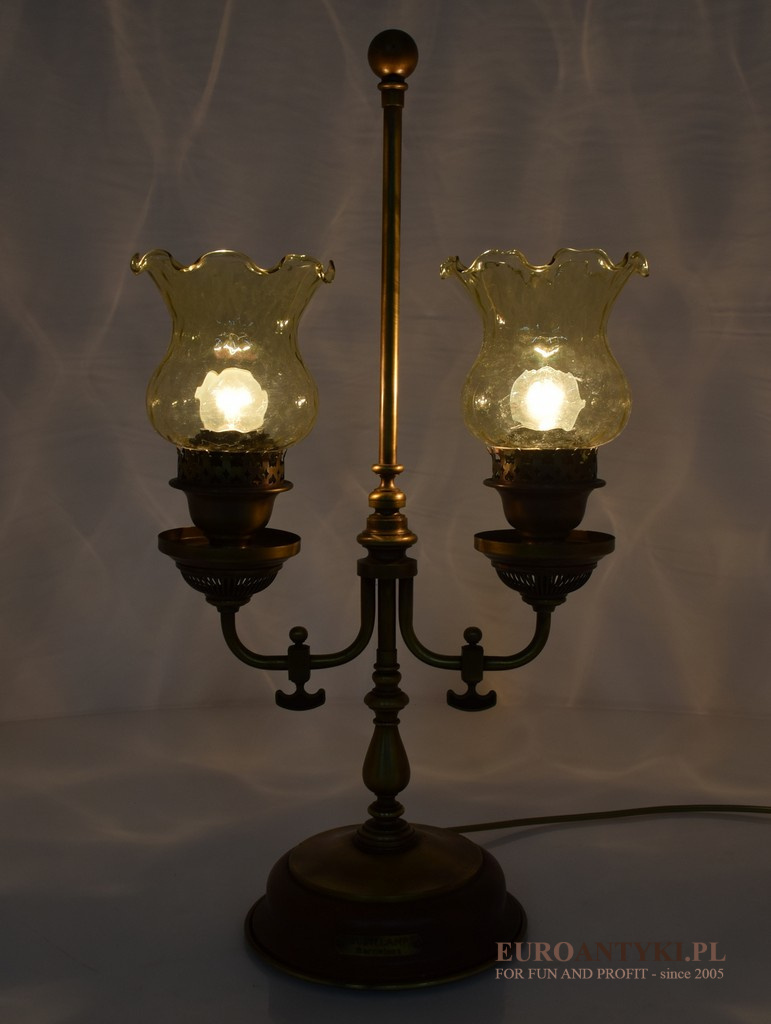 retro hiszpańska lampa