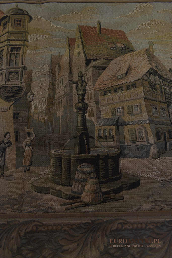 XL! Duży gobelin ze sceną miasteczka z 19 wieku.