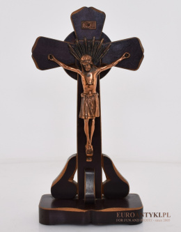 Duży antyczny krzyż z Jezusem z przełomu 19/20 wieku.