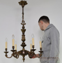 zabytkowy chandelier