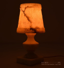 antyczna lampka z kamienia