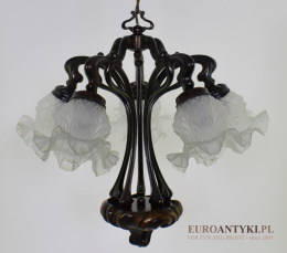Secesyjny żyrandol z brązu z kloszami. Lampy antyczne Art Nouveau.