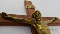 krzyż z jezusem chrystusem z francji