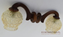 Para kinkietów drewnianych z miodowymi kloszami - lampy retro vintage