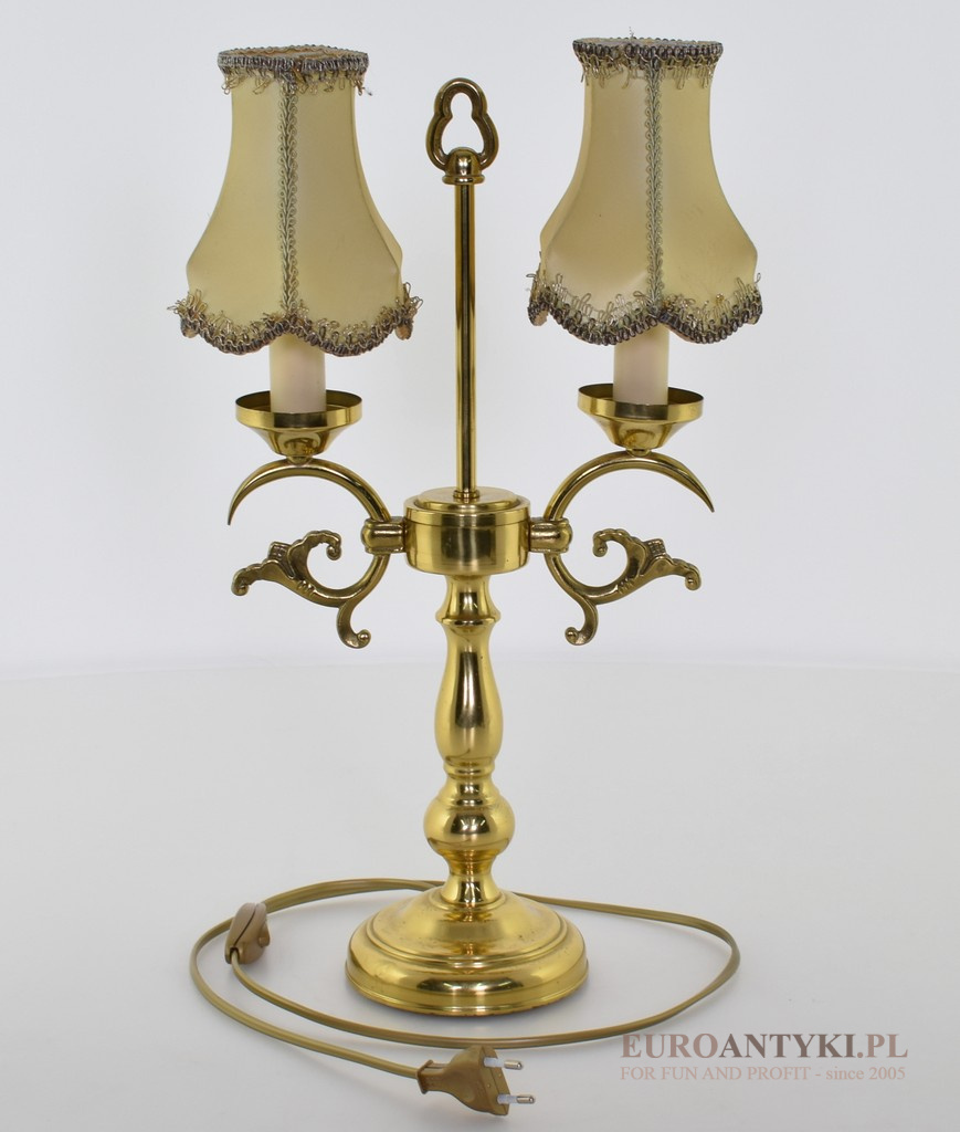 Elegancja i Prestiż: Mosiężne Lampy Stołowe w Stylu Pałacowym, Zamkowym i Dworskim - Retro Vintage w Twoim Domu