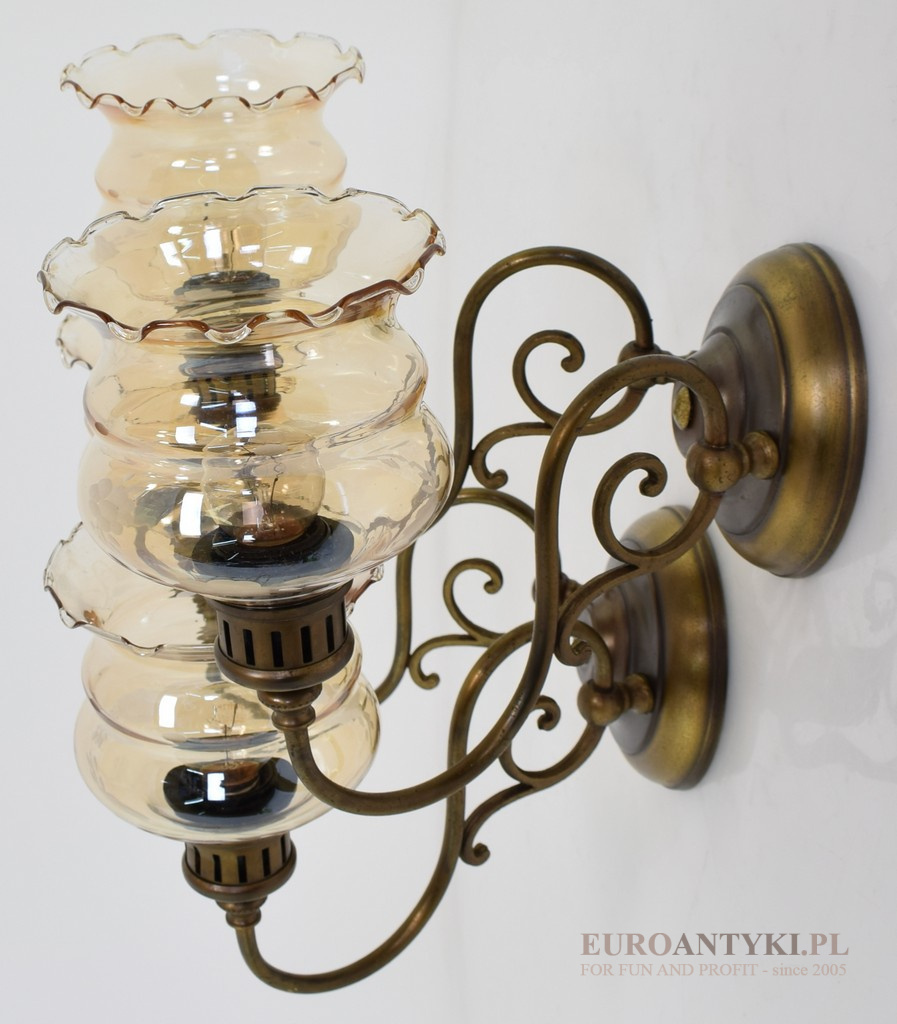 Lampy Mosiężne - Połączenie Tradycji z Elegancją