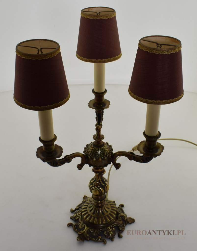 Antyki: Barokowe Mosiężne Lampy Stołowe - Połączenie Elegancji i Historii