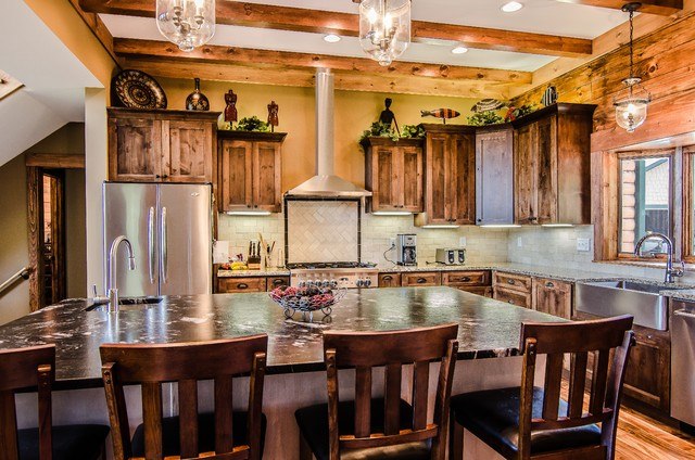 oświetlenie kuchni rustykalnej