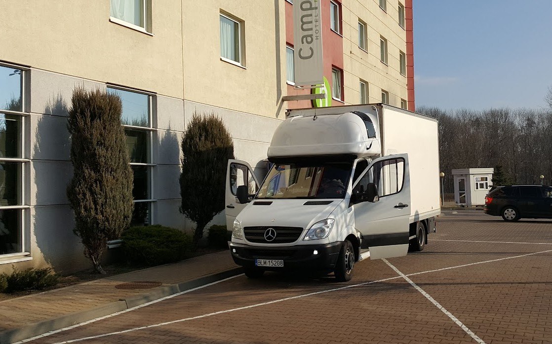 wyprawy po antyki i starocie.jpg