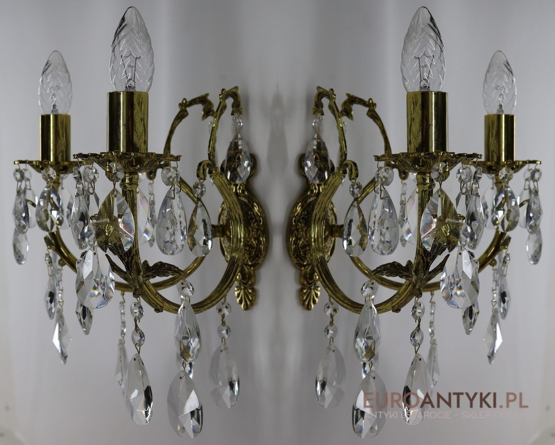 Lampy ścienne antyczne – ekskluzywne oświetlenie